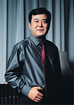 走近金吉列企业集团董事长 张世杰 博士